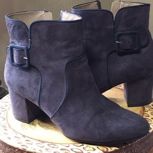 9-1/2”Ankle Boots.2-12”Heal.Purple Suede.Look New.